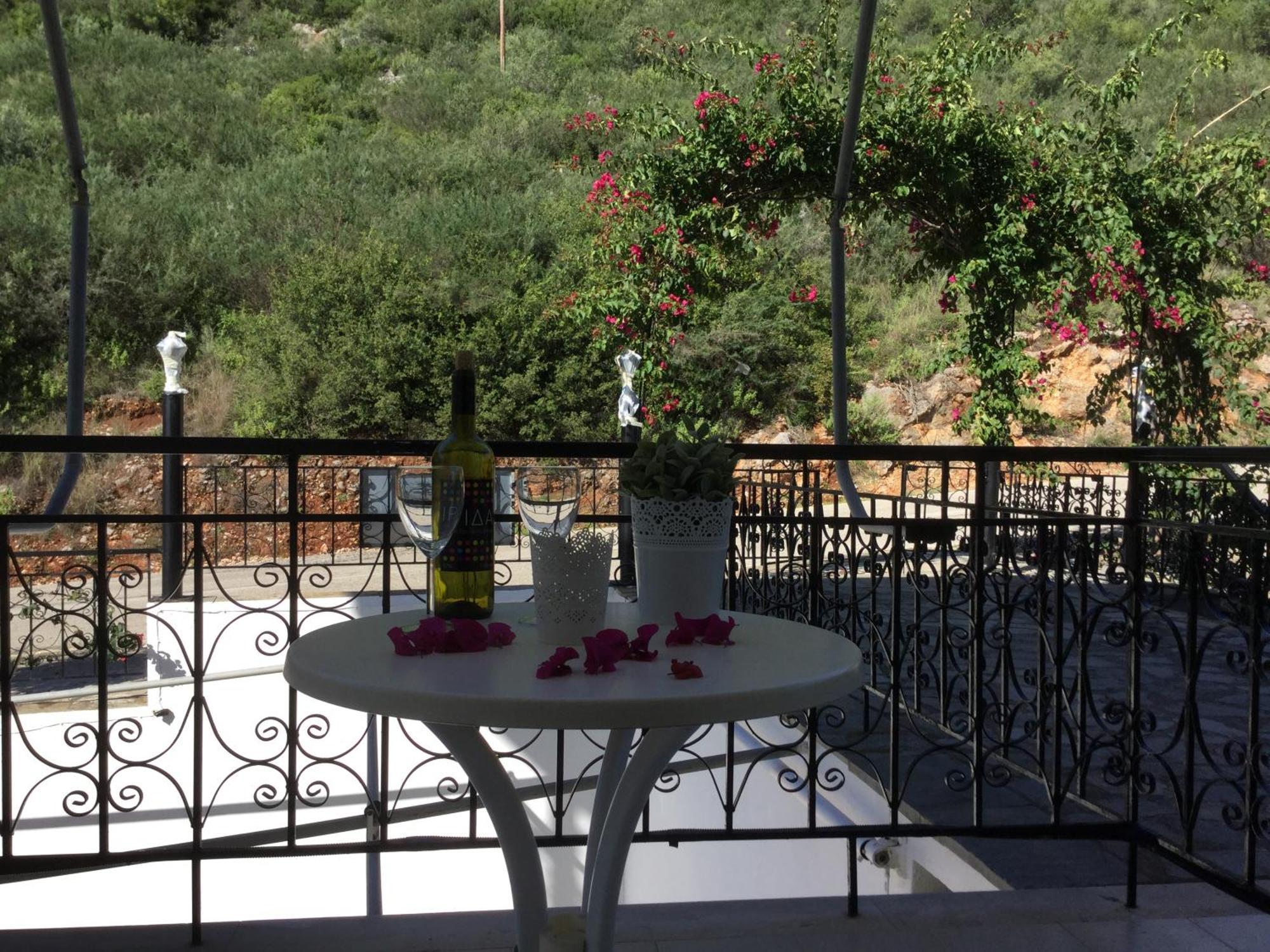 Sea Sound Aparthotel Vasiliki  Bilik gambar